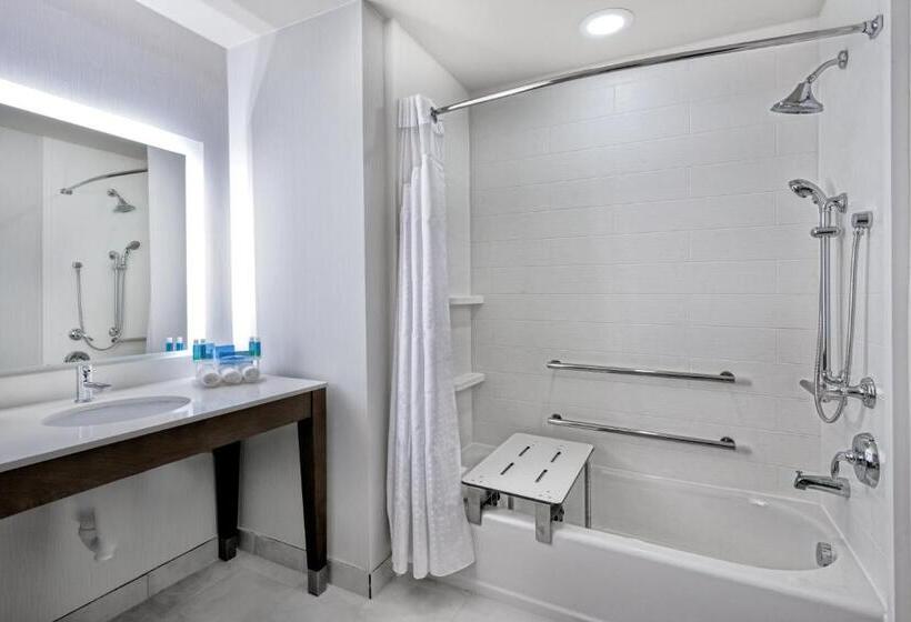 Люкс Адаптированный для Инвалидов, Holiday Inn Express & Suites Round Rock   Austin N, An Ihg