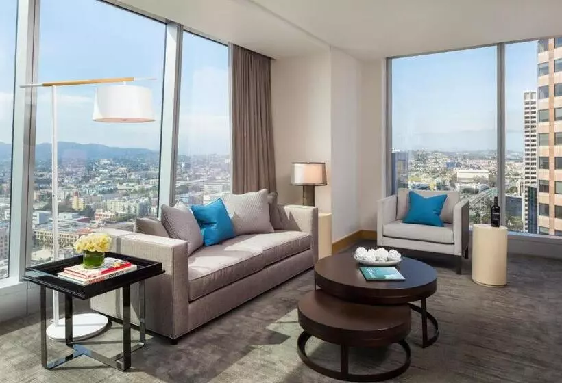 キングサイズベッドのスイートルーム, Intercontinental   Los Angeles Downtown, An Ihg