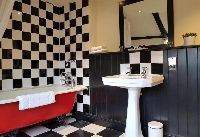 带大床的经典房间, Kings Head Holt