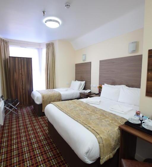 四人标准间, Lucky 8