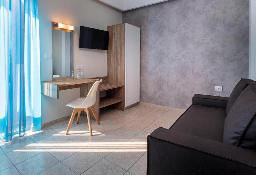 スタンダードトリプルルーム, Olympia