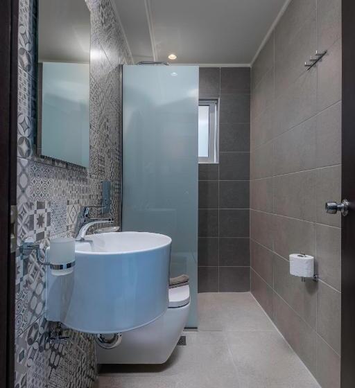 スタンダードルーム, Olympia