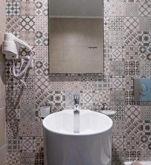 スタンダードルーム, Olympia