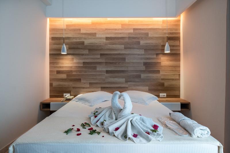 スタンダードトリプルルーム, Olympia