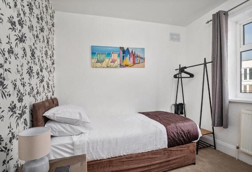 غرفة قياسية فردية, The Norlands