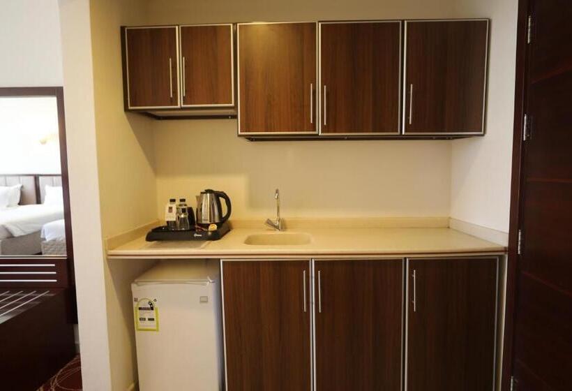 Quarto Quádruplo Deluxe, Al Rayyan Makiya Towers Hotel 1