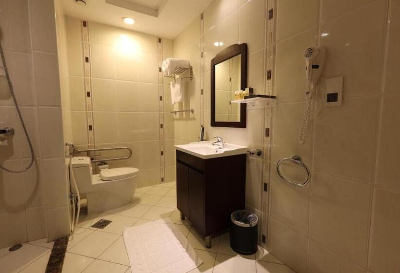 חדר אקונומי לארבעה, Al Rayyan Makiya Towers Hotel 1