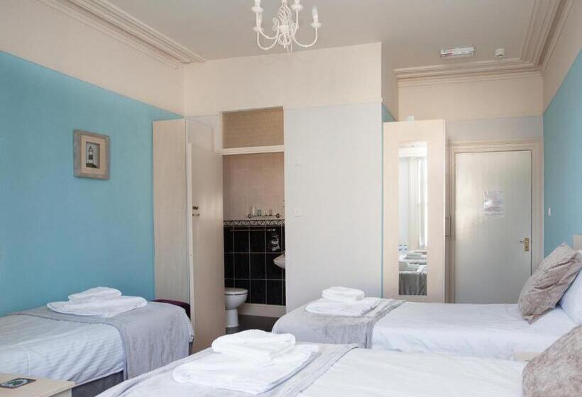 غرفة قياسية ثلاثية, 74 Belgravia