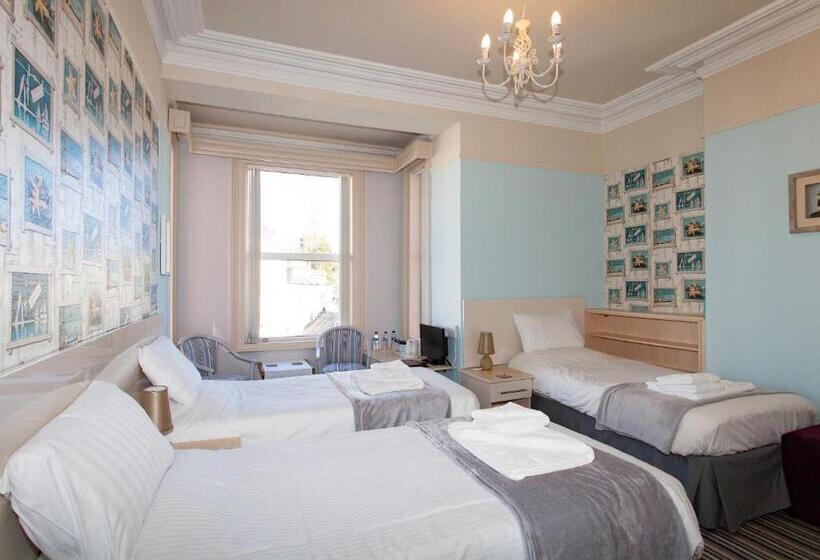 غرفة قياسية ثلاثية, 74 Belgravia