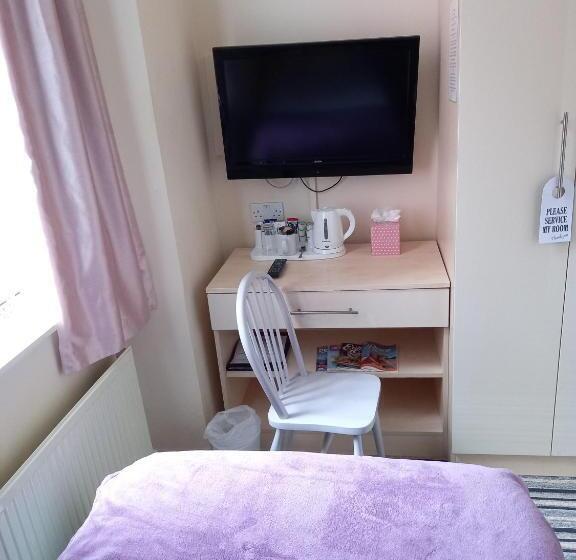 غرفة قياسية فردية, 74 Belgravia