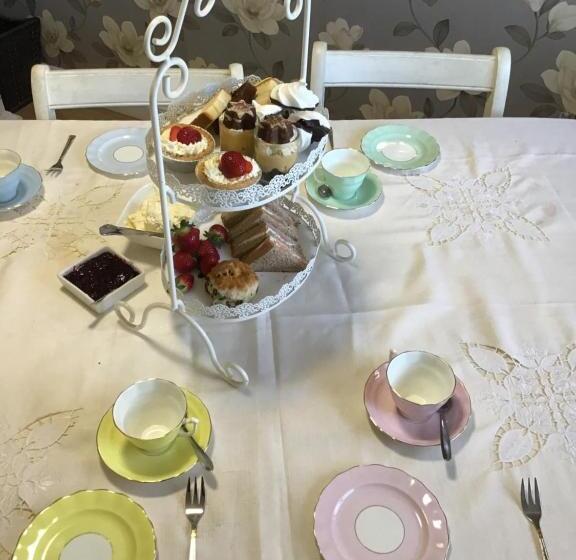 デラックスルーム, Little Lodge