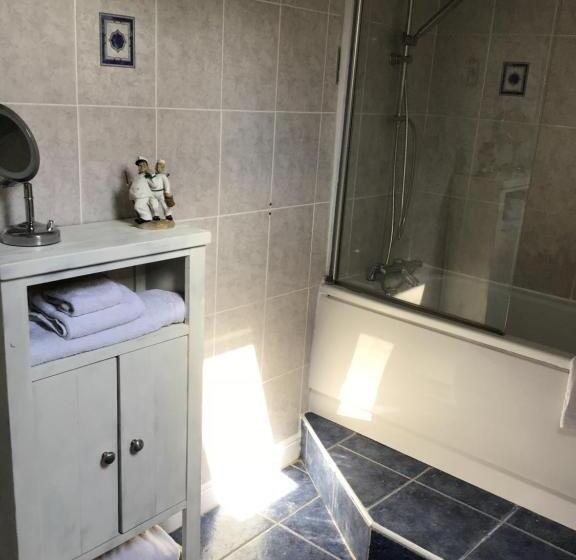 スタンダードルーム, Little Lodge