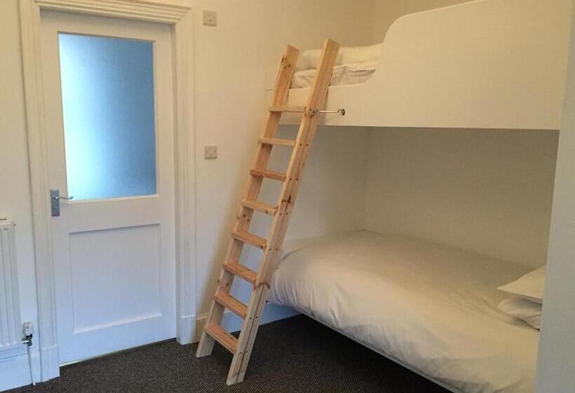 スイート, The Courie Inn