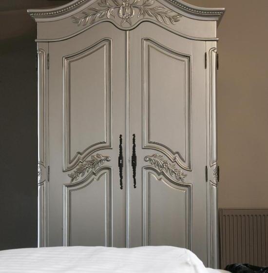 エグゼクティブファミリールーム, The Lambton Worm