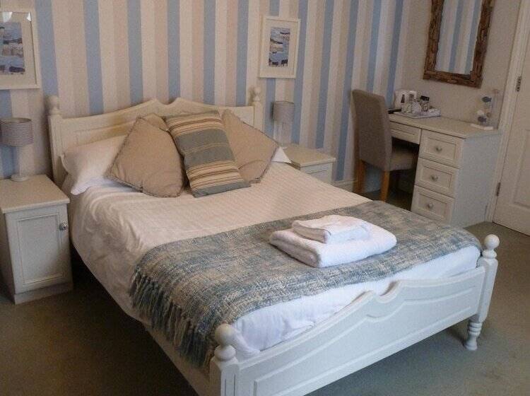 Üç Kişilik Standart Oda, The Liscawn