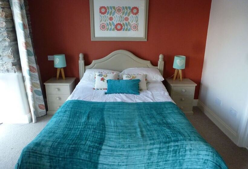 Dört Kişilik Standart Oda, The Liscawn