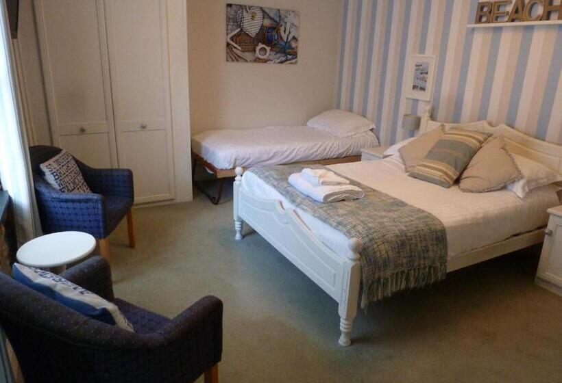 Üç Kişilik Standart Oda, The Liscawn