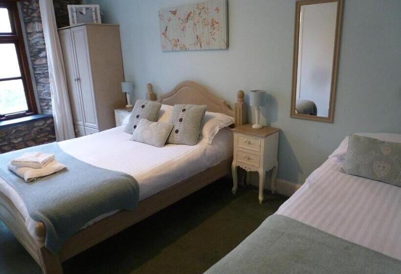 Üç Kişilik Standart Oda, The Liscawn