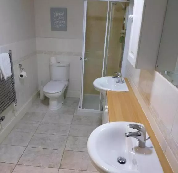 Camera Deluxe, The Liscawn