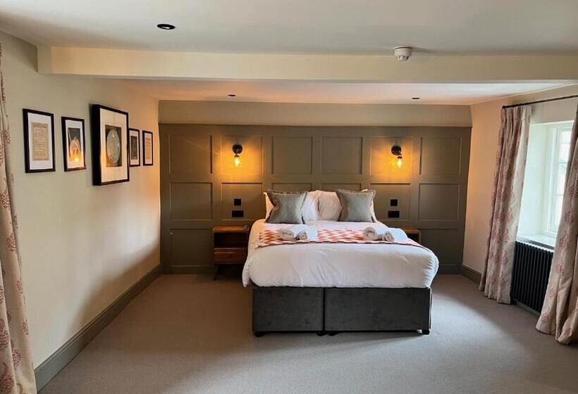 غرفة قياسية سرير كينج, The Punchbowl Inn