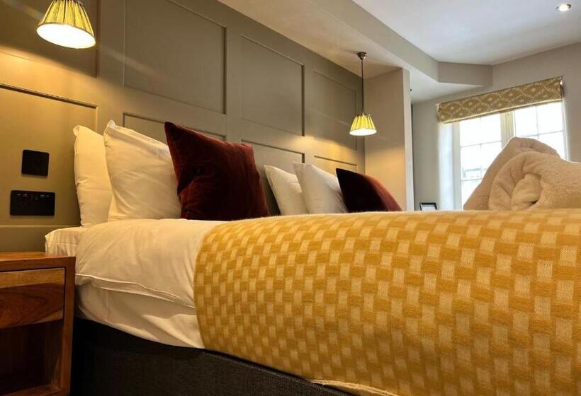 غرفة قياسية, The Punchbowl Inn