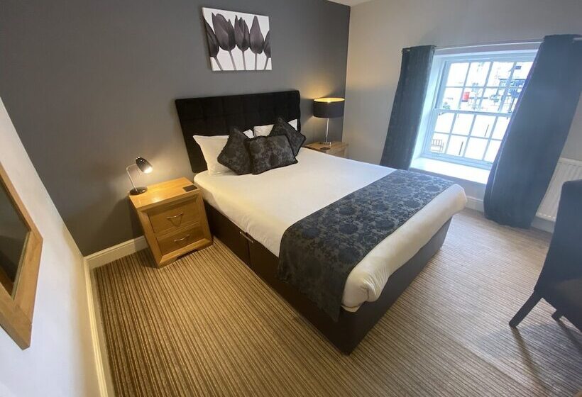 スタンダードルーム, The Three Horseshoes