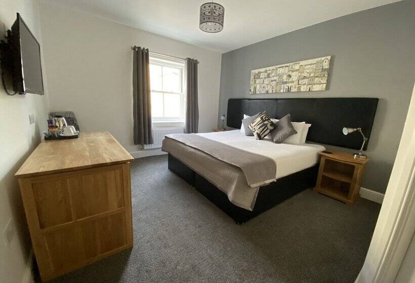 スタンダードルーム, The Three Horseshoes