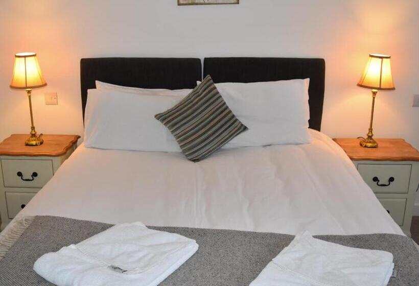 디럭스 패밀리 룸, Three Horseshoes Country Inn