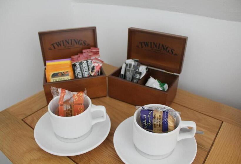 디럭스 패밀리 룸, Three Horseshoes Country Inn