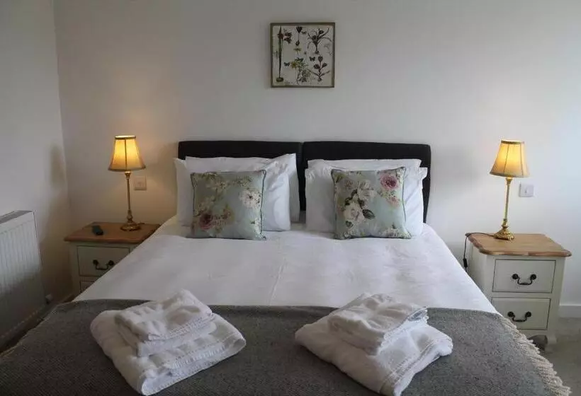 デラックスルーム, Three Horseshoes Country Inn
