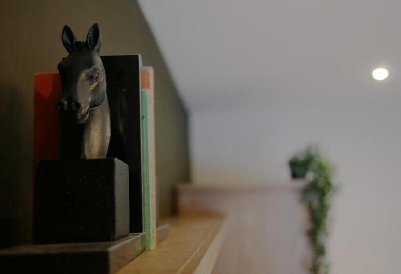 适合残疾人使用的标准间, Waggon And Horses, Eaton, Congleton