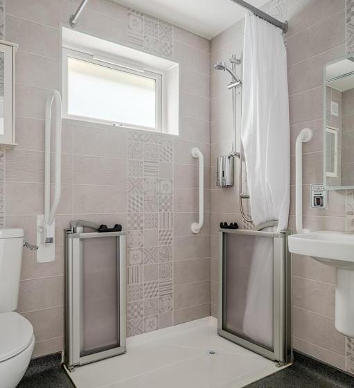 חדר סטנדרט, Chamberlain House