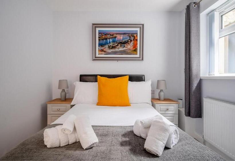 חדר סטנדרט, Chamberlain House