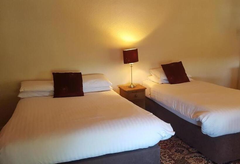 Семейный Номер Совместный Санузел, Charlemont House