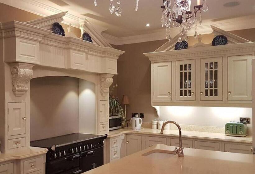 Family Suite, Charlemont House