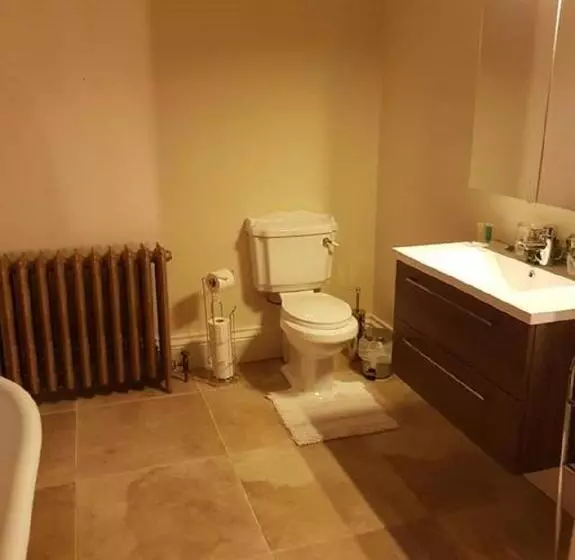 デラックスルーム, Charlemont House
