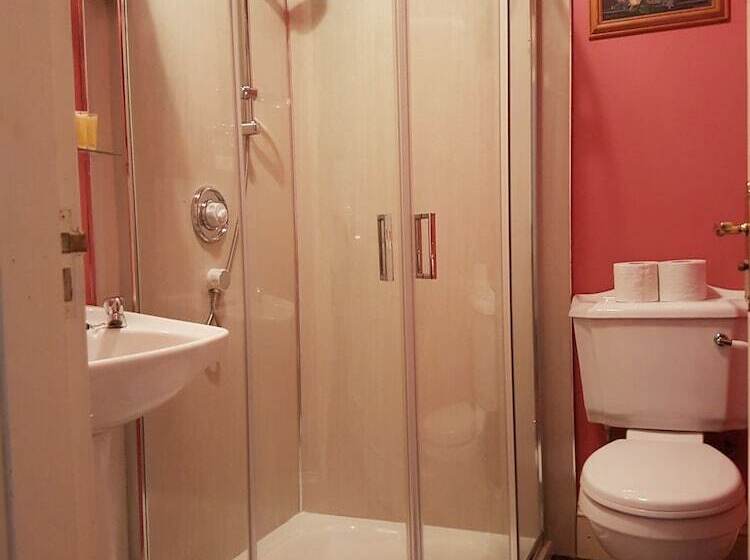 Номер Стандарт, Charlemont House