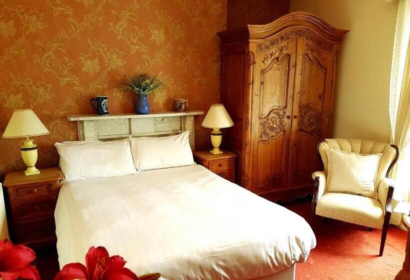 Номер Стандарт, Charlemont House