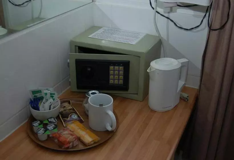 スタンダードシングルルーム, The Wight