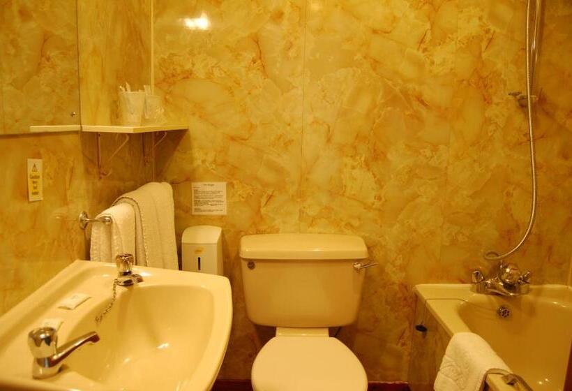 חדר סטנדרט לארבעה, The Wight