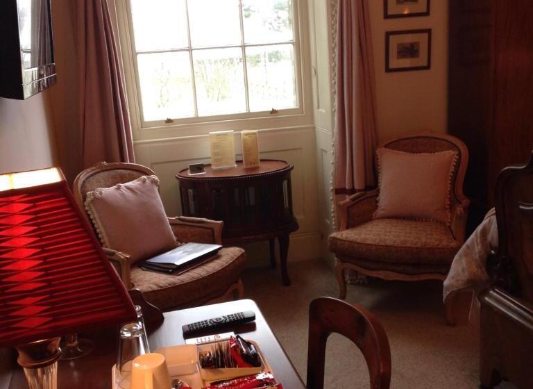 Family Suite, Westgate Manor