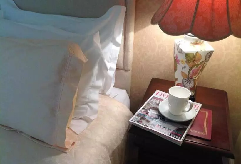 デラックスルーム, Westgate Manor