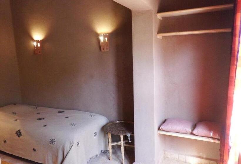 اتاق استاندارد با تراس, Dar Paru