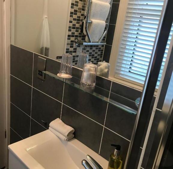 اتاق لوکس با تخت بزرگ, Amarillo Guesthouse
