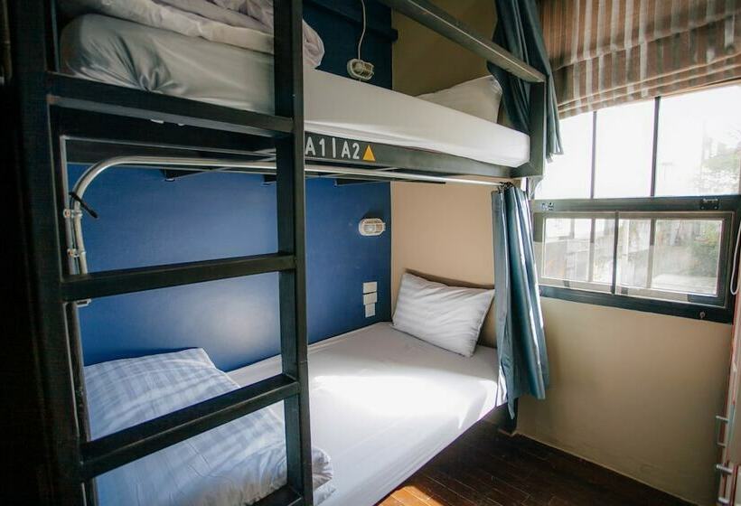 Кровать в Общей Комнате, D Well Hostel