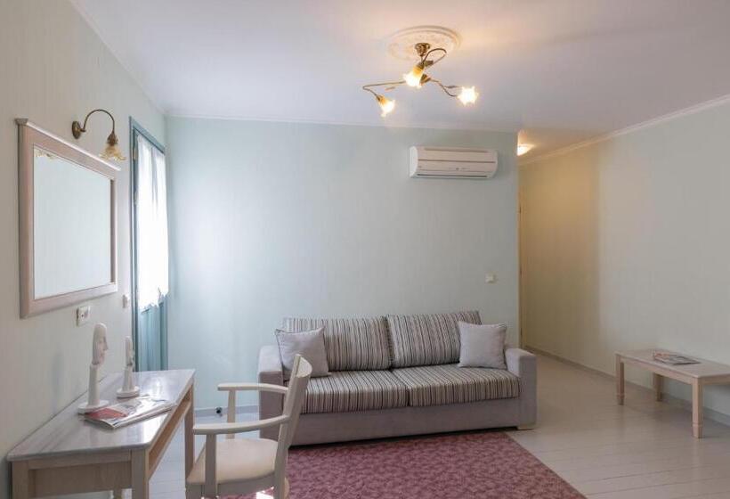 סוויטה עם מרפסת, 999 Luxury