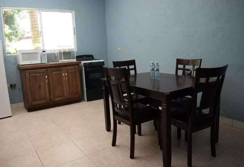 سوییت, Auberge Villa Cana