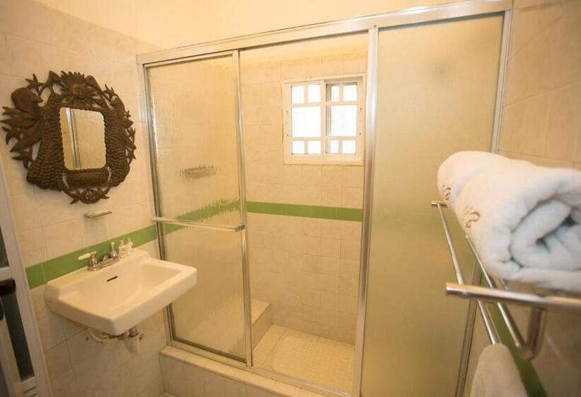 اتاق استاندارد یک نفره, Auberge Villa Cana