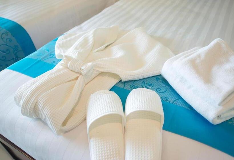 Deluxe room with river view, Krabi Front Bay Resort