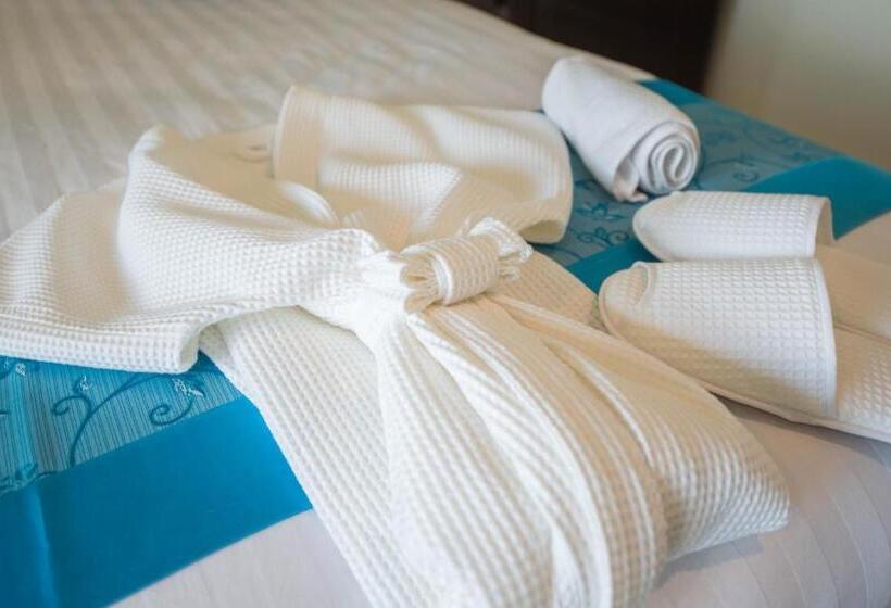 Deluxe room with river view, Krabi Front Bay Resort